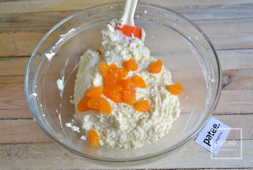 Шоколадный торт с нежным творожным кремом и мандаринами - Шаг 16