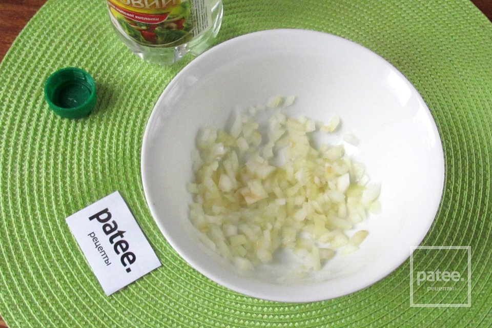 Салат Шишка с говядиной, грибами и яйцом - Шаг 13