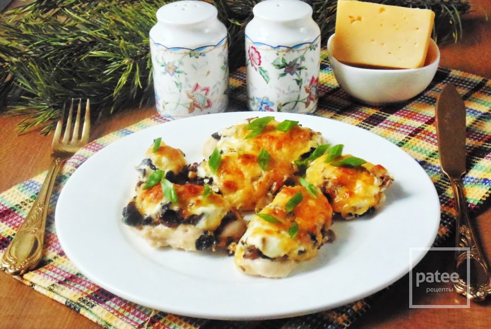 Куриная грудка с грибами и сыром - Шаг 13