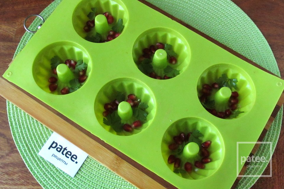 Праздничное заливное из мяса - Шаг 12