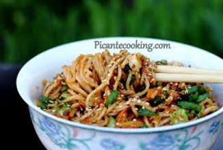 Кальмар по -китайски в воке