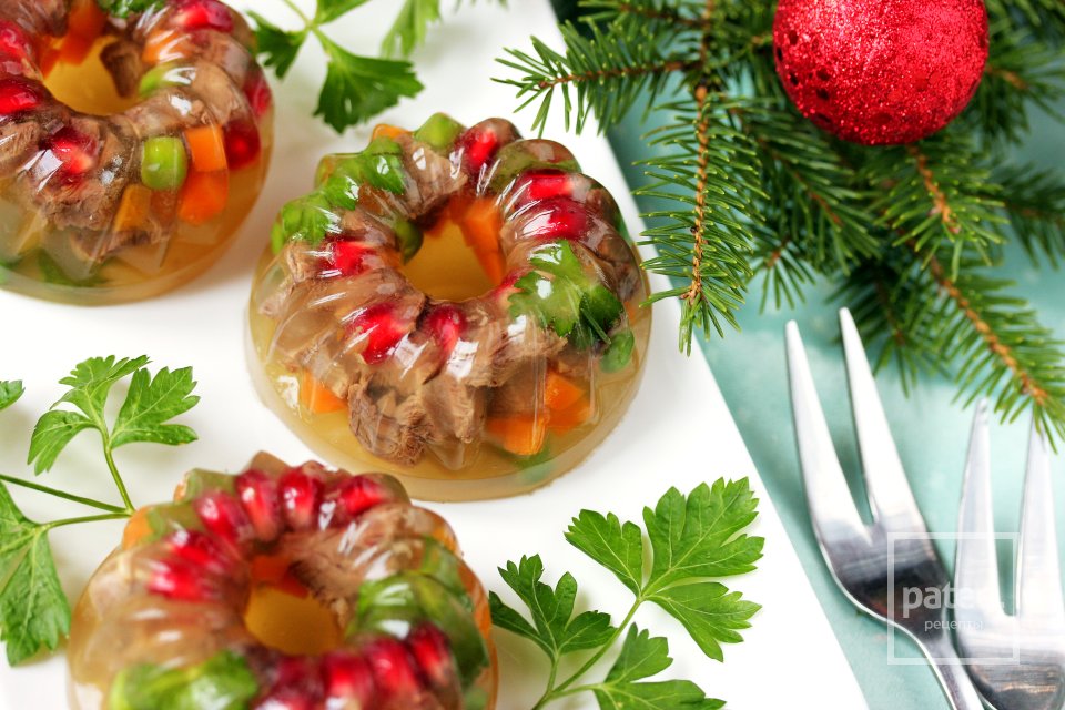 Праздничное заливное из мяса - Шаг 19