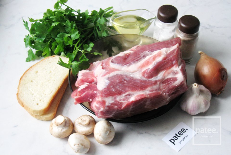 Рулет из свинины с грибами - Шаг 1