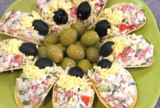 Сырная закуска на чипсах