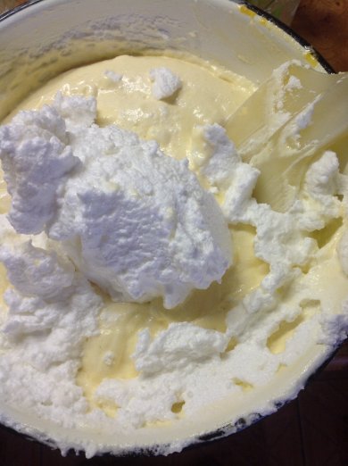 Бисквит ,,Розы на снегу" - Шаг 6