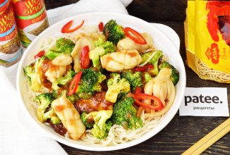 Кальмары с брокколи в воке