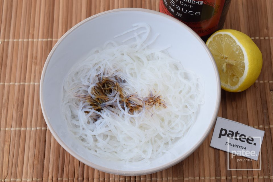 Китайский шашлык из говядины с салатом из лапши - Шаг 9