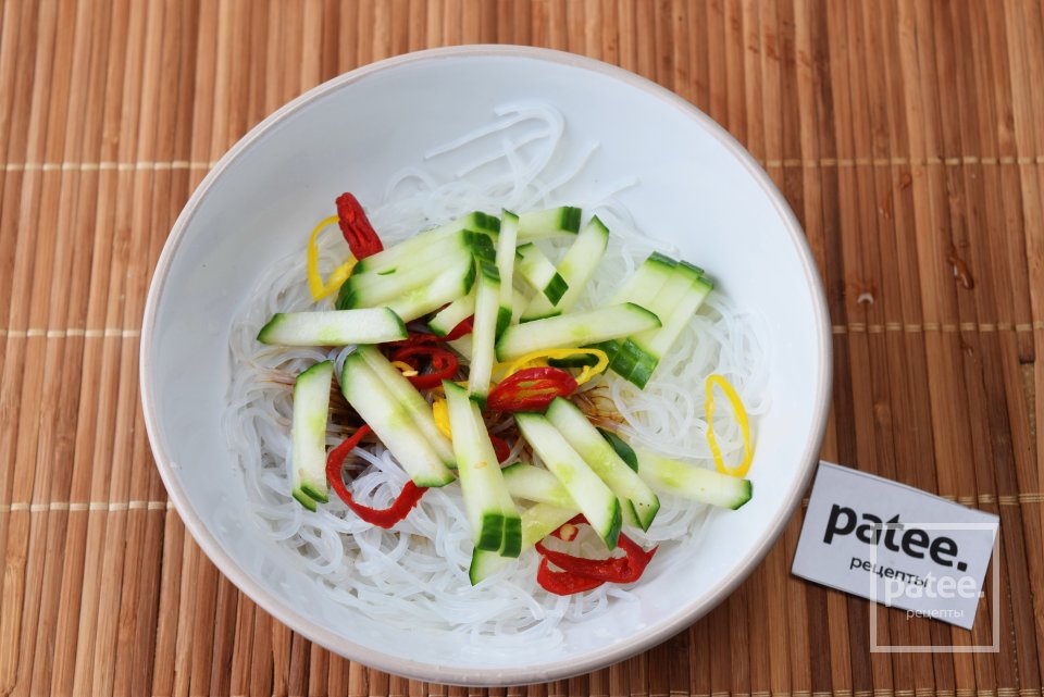 Китайский шашлык из говядины с салатом из лапши - Шаг 11