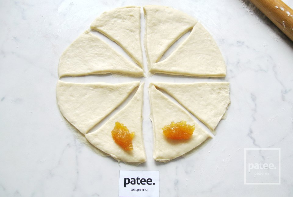 Рогалики с яблочным джемом - Шаг 9