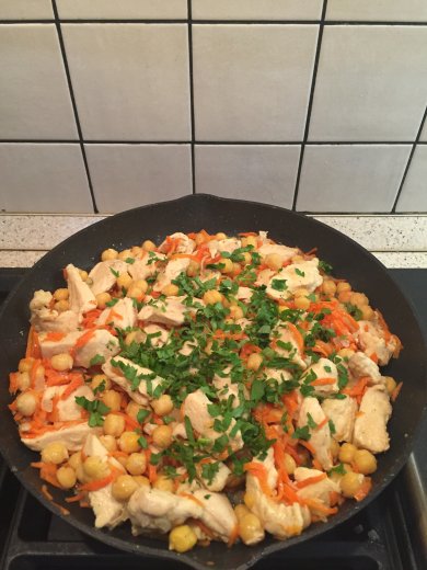 Куриное филе с нутом - Шаг 4