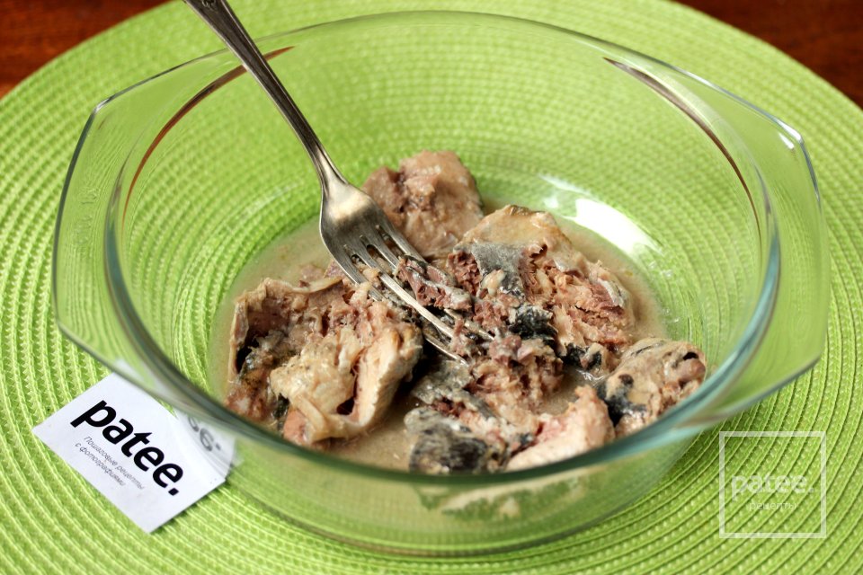 Котлеты из рыбных консервов с рисом - Шаг 2