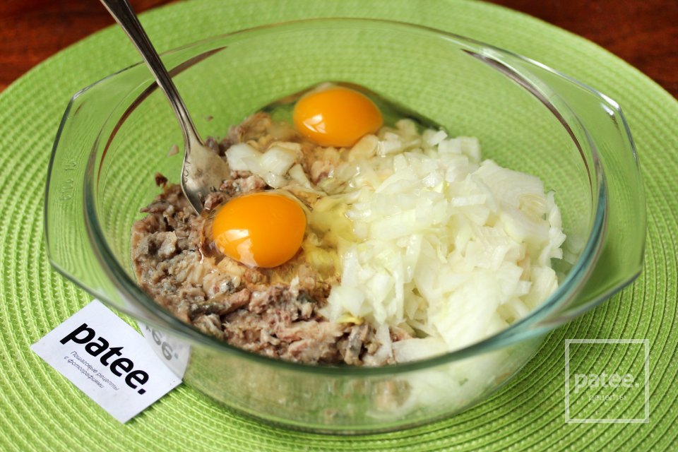 Котлеты из рыбных консервов с рисом - Шаг 4