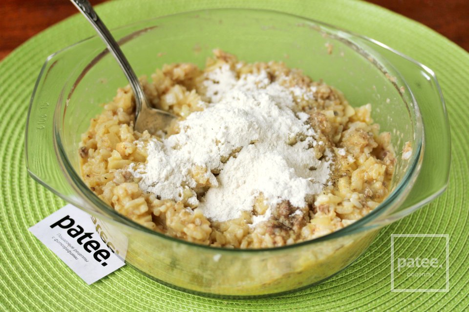 Котлеты из рыбных консервов с рисом - Шаг 8