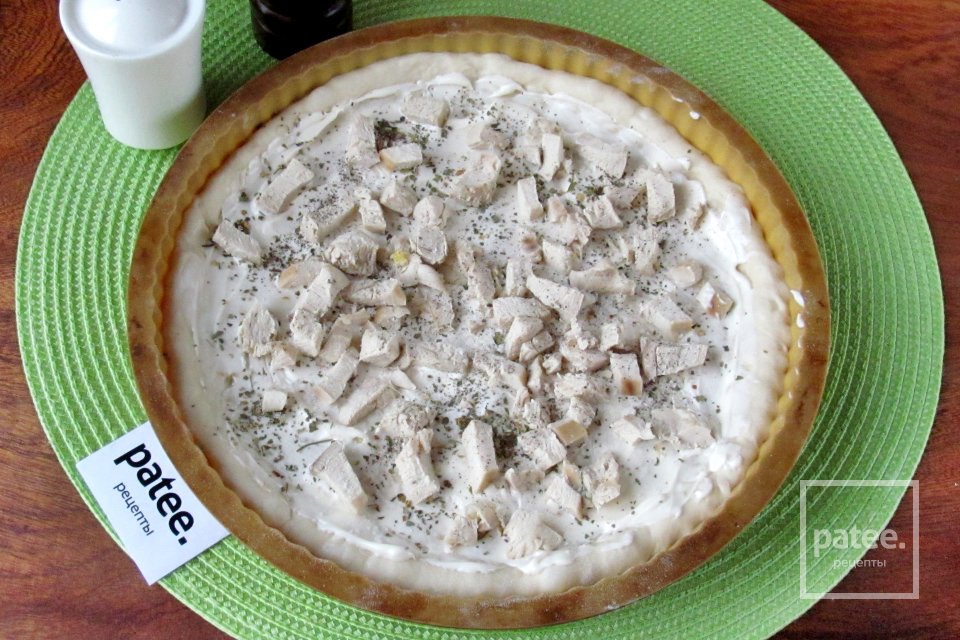 Пицца с курицей и ананасами - Шаг 8