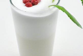 Молочный коктейль с кленовым сиропом