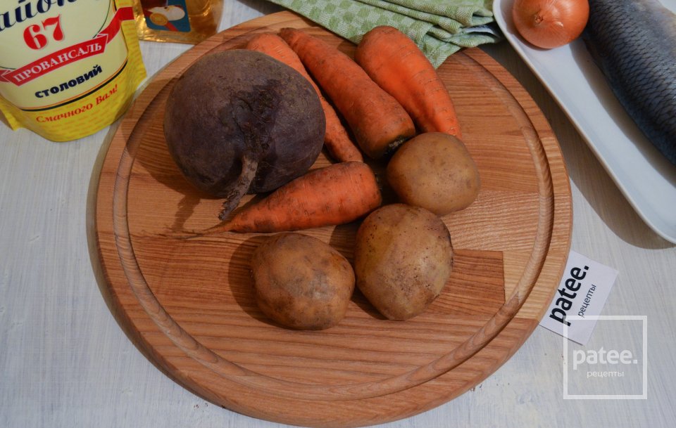 Салат селедка под шубой с яблоками - Шаг 2