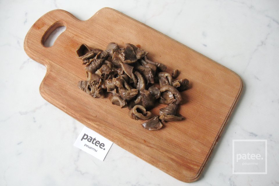 Суп с сухими лесными грибами и лапшой - Шаг 4