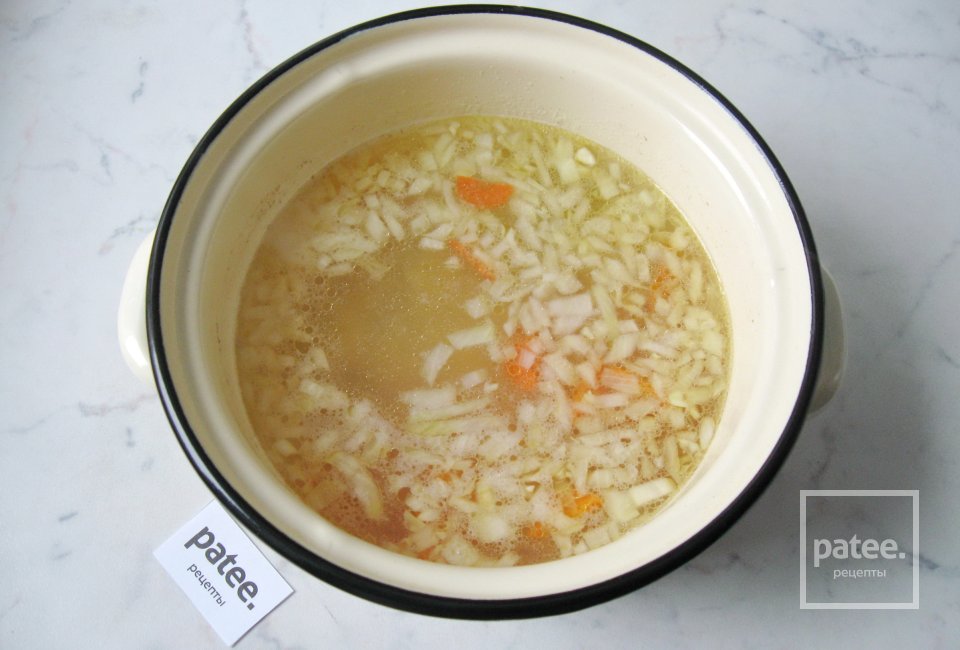 Суп с сухими лесными грибами и лапшой - Шаг 9