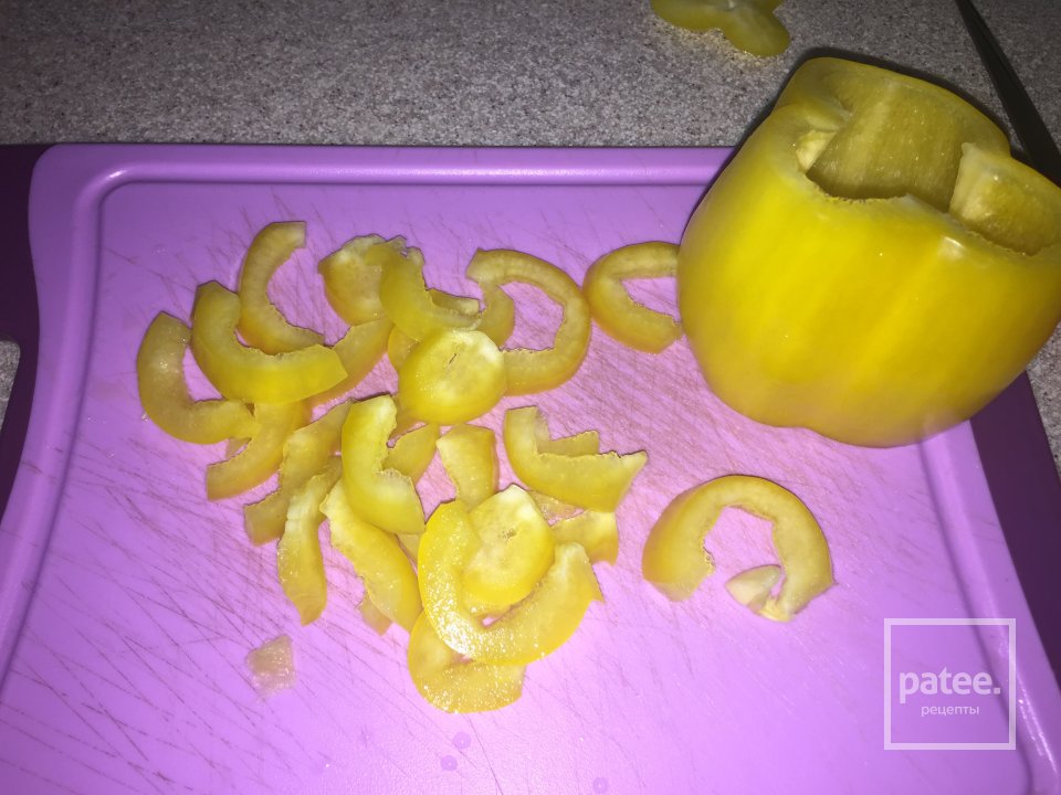 Черногорский салат с тунцом - Шаг 1