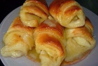 Слойки с яблоками