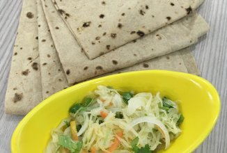 Салат из квашеной капусты