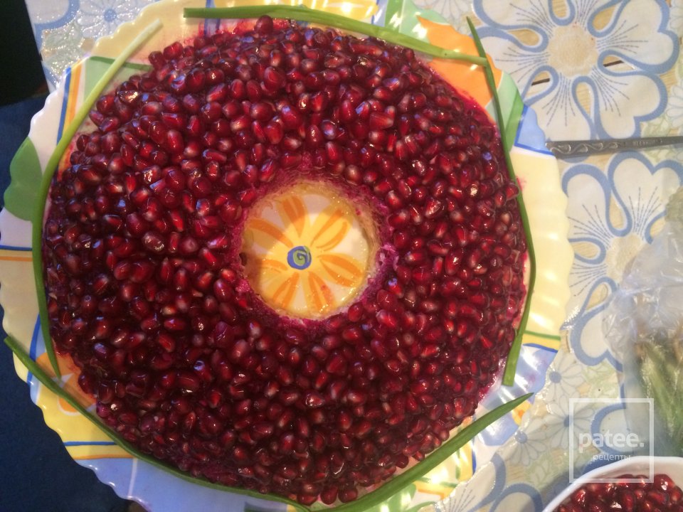 Салат "Гранатовый браслет" - Шаг 9