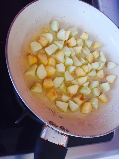 Каша с карамелизированными яблоками - Шаг 2