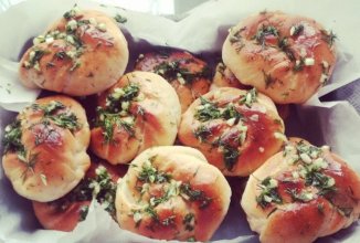 Булочки чесночные