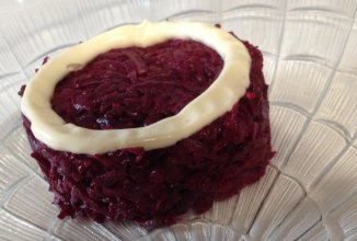 Классический рецепт свеклы с чесноком