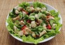 Салат из курицы и свежих овощей