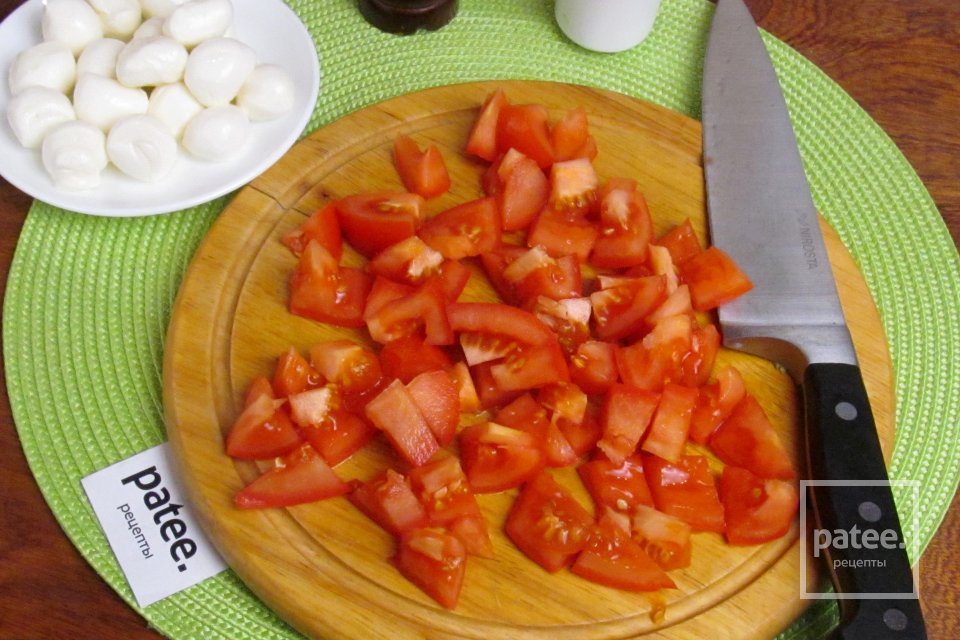 Салат с авокадо, сыром и помидорами - Шаг 5