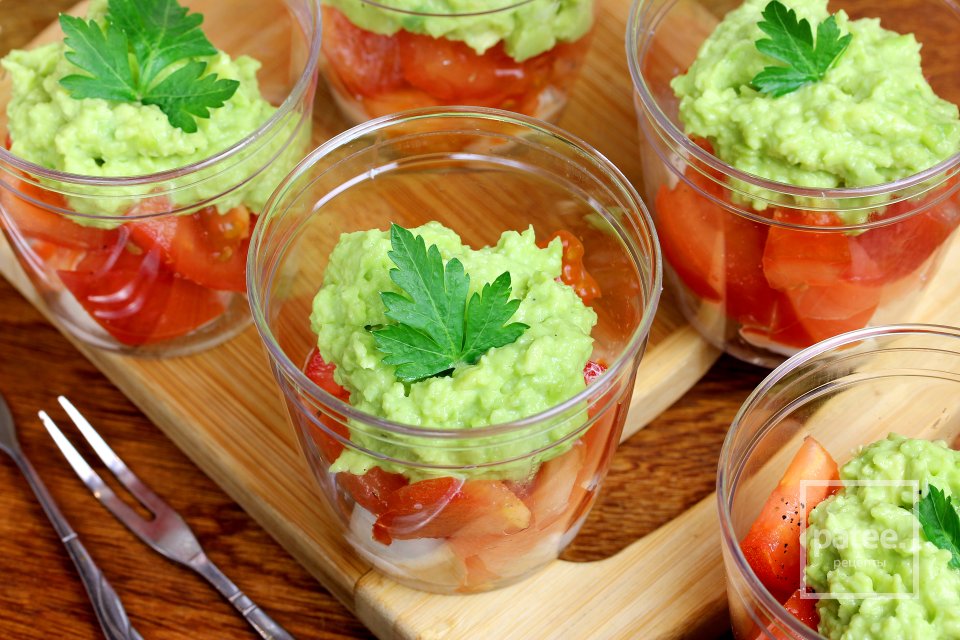 Салат с авокадо, сыром и помидорами - Шаг 13