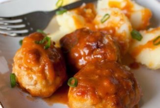 Котлеты с подливой