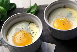 Яйца в кокотнице