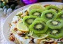 Лёгкий торт с йогуртом и киви