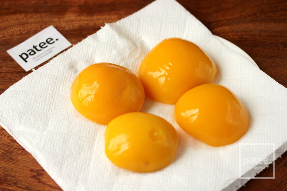 Пирожки с консервированными персиками - Шаг 14