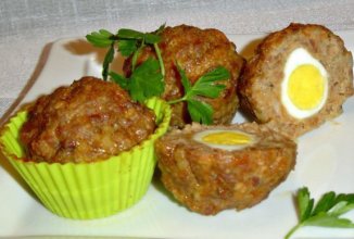 Маффины мясные с перепелиными яйцами