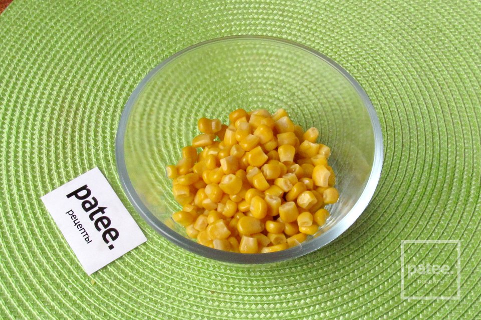 Салат с курицей, черносливом и орехами - Шаг 7