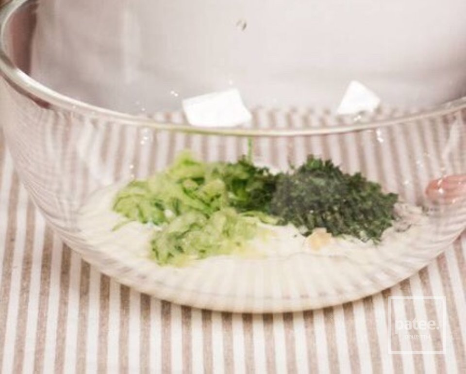 Кебаб с домашним соусом Цацики - Шаг 2