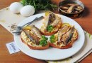Гренки со шпротами и яйцом