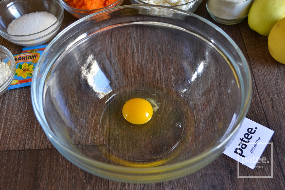 Тыквенные сырники с яблоками и без муки - Шаг 2