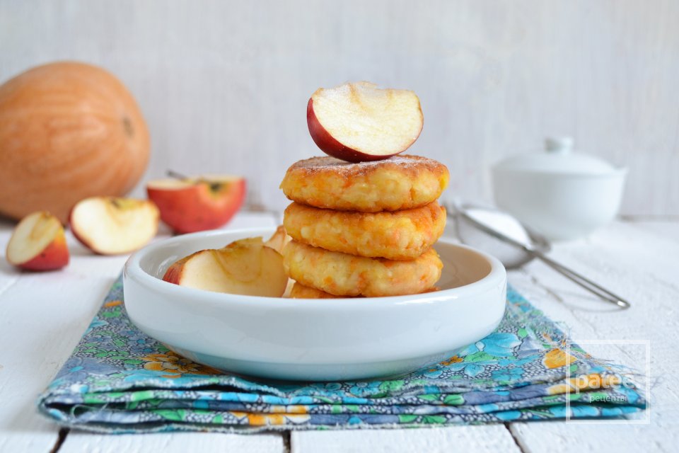Тыквенные сырники с яблоками и без муки - Шаг 12