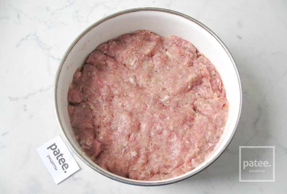 Мясные зразы с тушеной капустой - Шаг 9