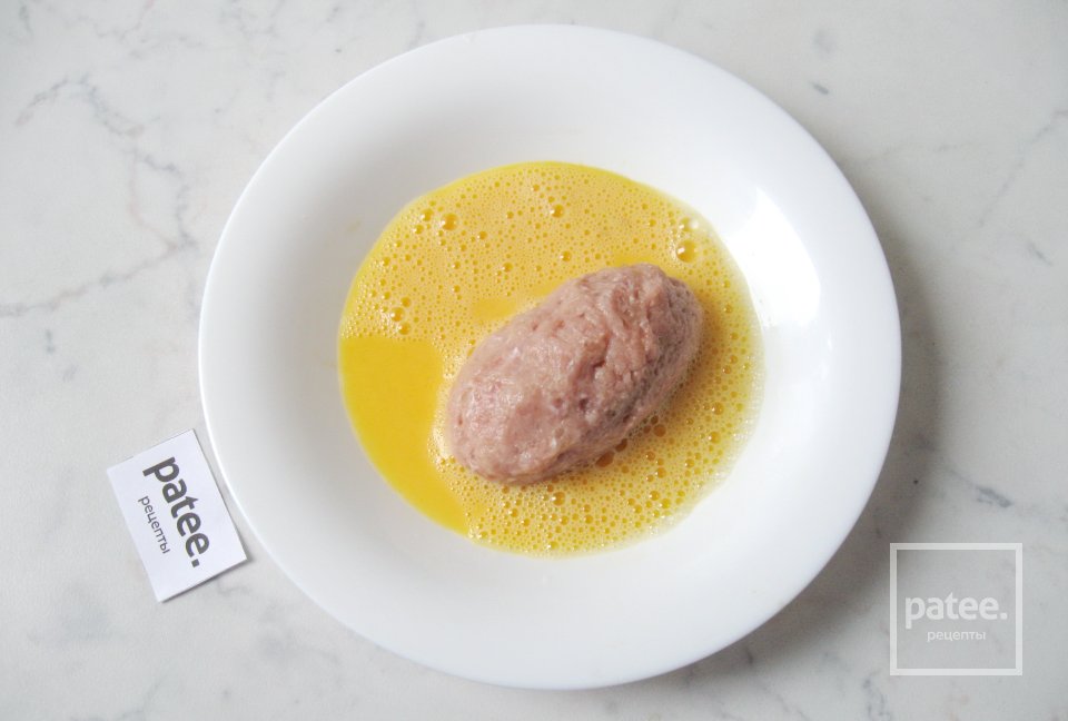 Мясные зразы с тушеной капустой - Шаг 12