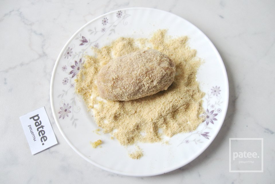 Мясные зразы с тушеной капустой - Шаг 13