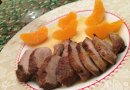 Утиная грудка с мандариновым соусом