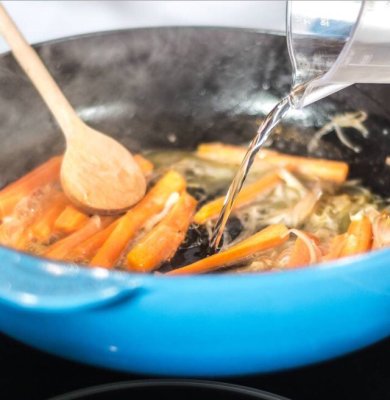 Свиная вырезка с морковью и картофельным пюре - Шаг 5