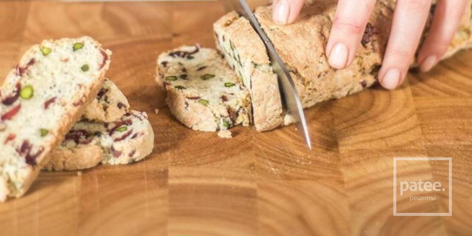 Печенье с фисташками и клюквой - Шаг 7