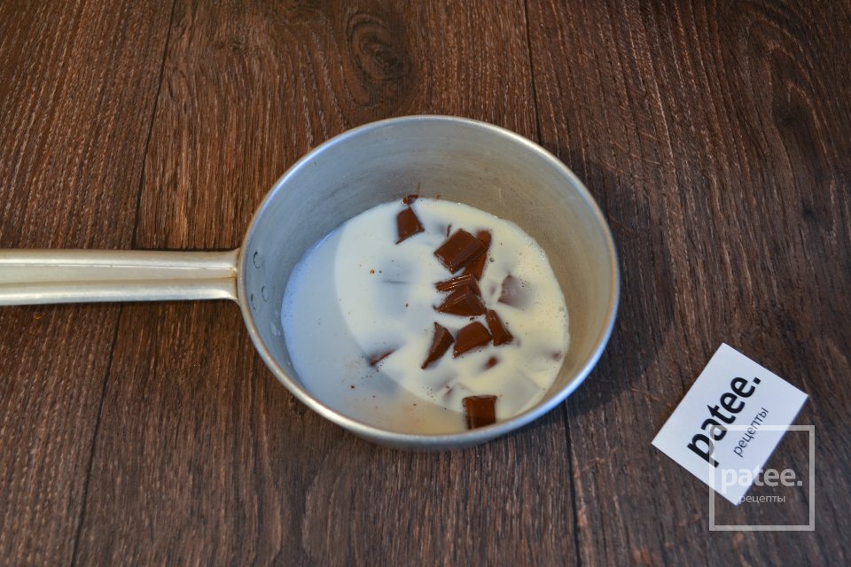 Блинный торт с нежным кремом и фруктами - Шаг 6