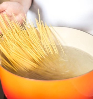 Запеченные спагетти «Болоньезе» - Шаг 1